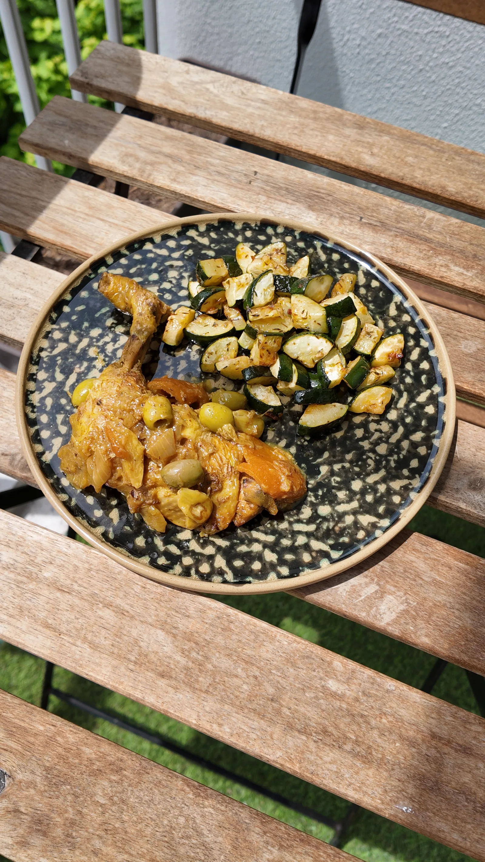 Poulet aux olives et aux citrons confits